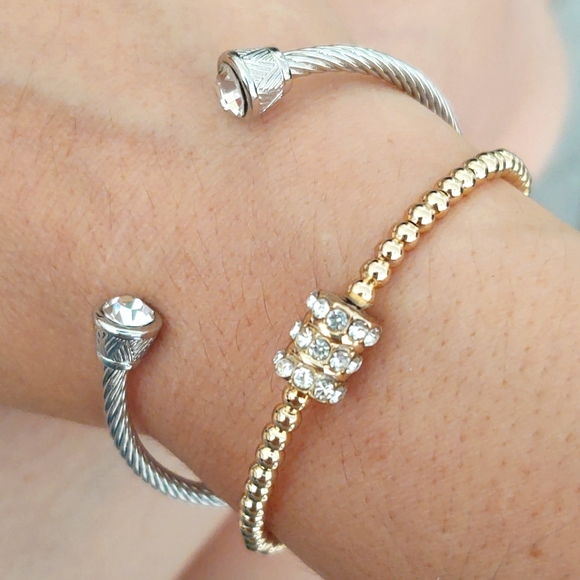 GUESS TWISTED CUFF BRACELET SET - Picture 1 of 5